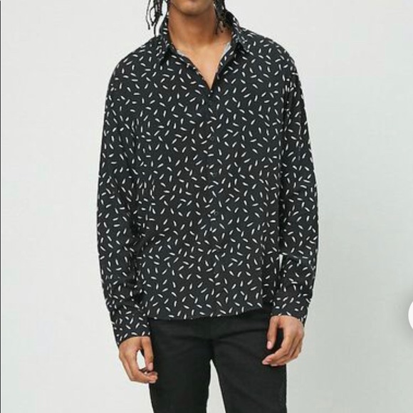 Forever 21 Men’s Feather Print Long Sleeve Shirt - Picture 1 of 9